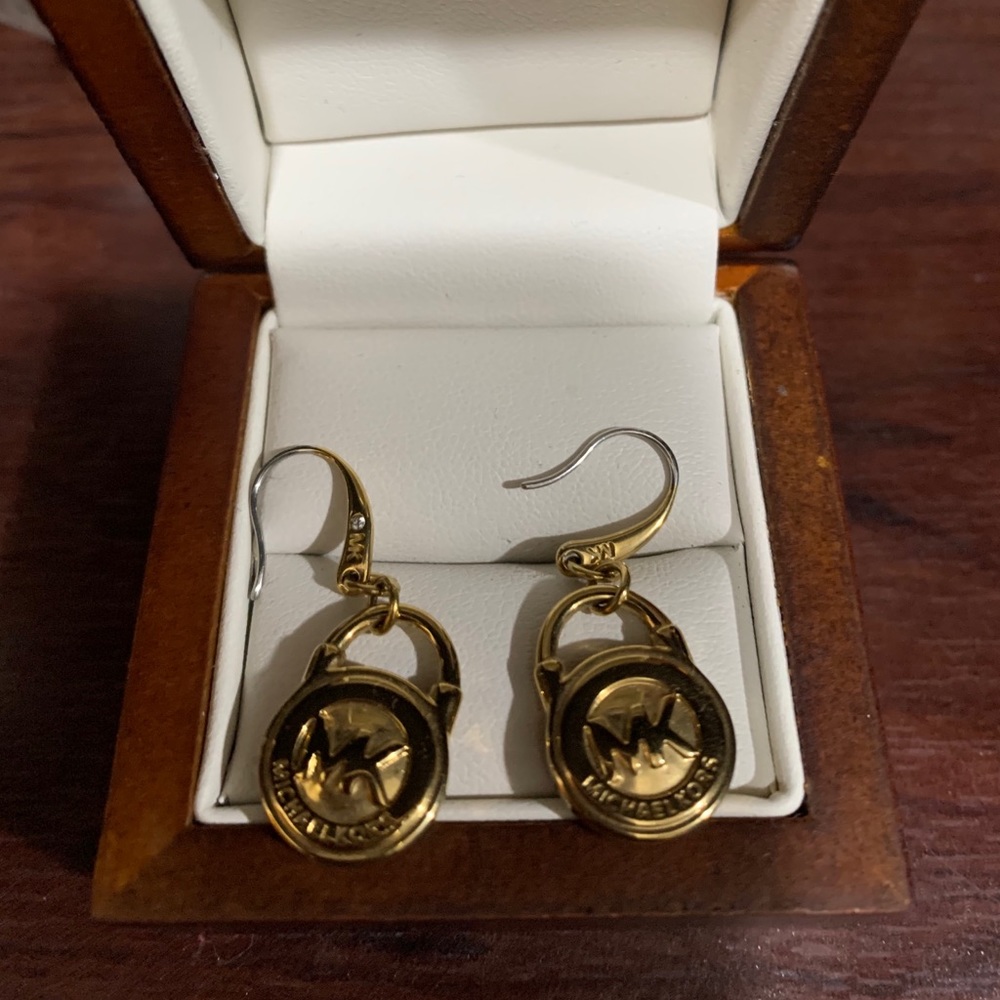 Michael kors gold earrings